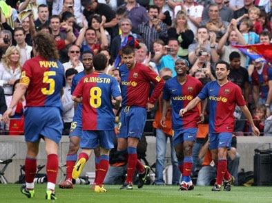 barcelona team goal celebration